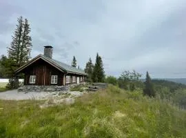 Grindastugu cabin right by Liatoppen Ski Centre.