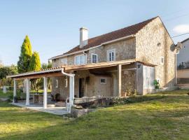 Rustic Adorable House in Old Village, apartment in Aldeia Nova