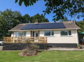 Petlyns Patch, holiday home in Holyhead