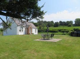 Marr Cottage, holiday home in Thornhill