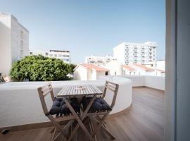 Sunny Days beach apartment