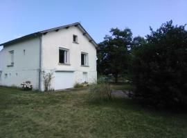 Maison de vacances à Miramont-de-Guyenne, Hotel in Miramont-de-Guyenne