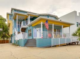 Vibrant Condo - Walk to Indian Rocks Beach!, spa hotel in Clearwater Beach