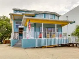 Steps to Beach, Outdoor Perks! Indian Rocks Condo