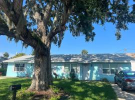 Charming & Cozy, family hotel in Port Orange