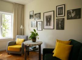 Lovely nest in Nõmme, hotel near Nature Study Trail in Paaskula Bog, Tallinn