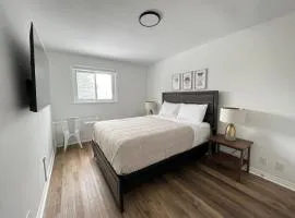 Letitia Heights !D Quiet and Stylish Private Bedroom with Shared Bathroom