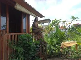 Ayolah surf House &Surf Camp