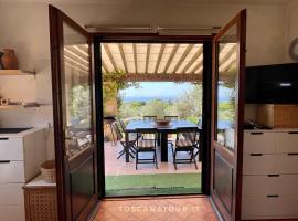 Cottage Lavanda con vista mare, aria condizionata by ToscanaTour, villa en Guardistallo