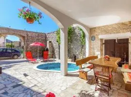 Apartment in Medulin near Sandy Beaches