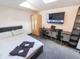 Ground floor cosy studio!