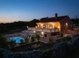 Villa Akulica