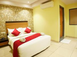 Sri Brundavan Grand Inn, three-star hotel in Anakāpalle