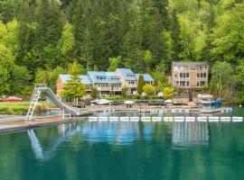 Lake Sutherland Retreat, hotel with parking in Port Angeles