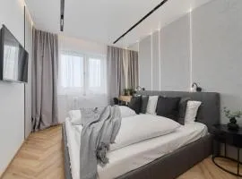 Exclusive Apartment with Balcony & Parking Wrocław by Renters Prestige