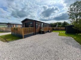 16 Lake View, Pendle View Holiday Park, Clitheroe、クリザローのグランピング施設