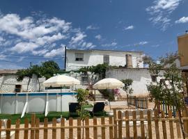 Vivienda rural Vega del Guadalquivir, acomodação com cozinha em Villacarrillo
