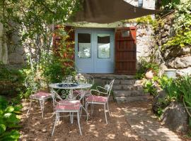 Ca la Cèlia -Loft, hotel v destinaci Maçanet de Cabrenys