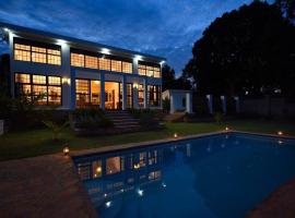 Private Villa at the Source of the Nile, vacation home in Jinja