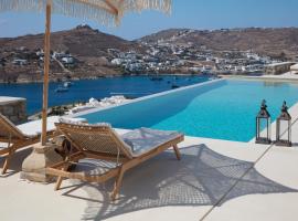 V&V Guest House - Luxury Suites: Ornos şehrinde bir otel