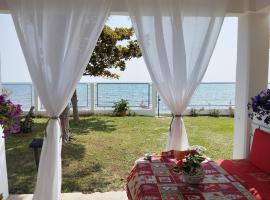 La maison bleue, cottage in Paralia Dionysiou