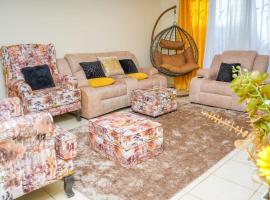 Lux Suites Greatwall Getaway Apartments, hotel in Machakos