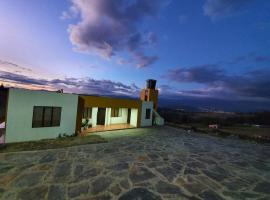 Mirador Casa Blanca Campestre, hótel í Tibasosa