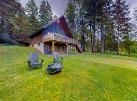 Tumblehome Cabin, hotel with parking in Rangeley