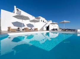 Luxurious Santorini Escape - Villa Imerovigli - Infinity Pool - Breathtaking Aegean Views, hotel in Vourvoulos