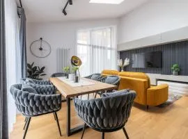 Luxurious penthouse with parking