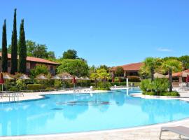 Green Village Eco Resort, hotel v blízkosti zaujímavosti Parco Zoo Punta Verde (Lignano Sabbiadoro)