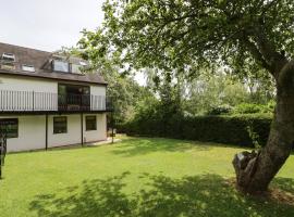 Hillcroft, holiday home in Kenilworth