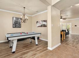 Long Stay Only Cibolo Getaway Pool Air Hockey, hotel v destinaci Cibolo