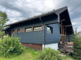 Gemütliches Ferienhaus im Grünen, παραθεριστική κατοικία σε Bernau im Schwarzwald