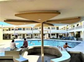 KAVIA MEOQUI HOTEL & SUITES