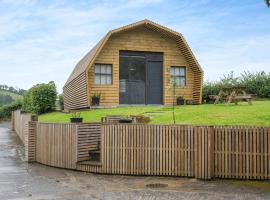 The Honey Pod - Uk44780, hotel with parking in Hoel-galed