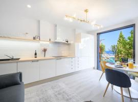 Proche Monaco, vue mer, accès plage et jardin privatif, ξενοδοχείο στο Cap d'Ail