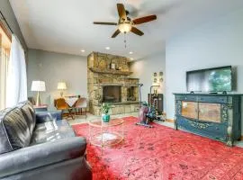 Lakefront Orange Vacation Rental - Pet Friendly!