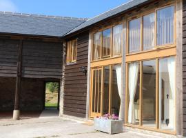 Hunstone Barn, holiday home in South Molton