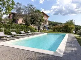 Nice Home In Fivizzano With Outdoor Swimming Pool, Wifi And 7 Bedrooms