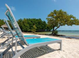 2402 Ocean Pointe, hotel em Tavernier