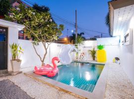 Charming House poolvilla, cottage in Pattaya North