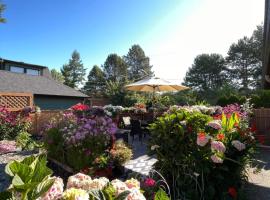 Garden home in Victoria -Beautiful home in Victoria, cottage in Victoria