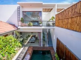 2 Bedrooms Villa Private Pool Seminyak