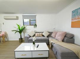 Pet Friendly Well-appointed 3BM Retreat Parking Netflix – hotel w mieście Ringwood