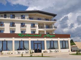 Hotel Maya: Horezu şehrinde bir otel