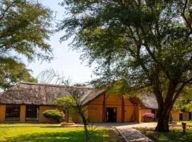 Kayova River Lodge