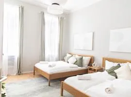 Spacious Apartment, 3 min to U1 Reumannplatz