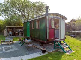 Dotties Retreat, casa de férias em Combe Martin