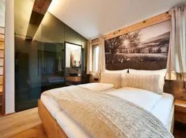 Penthouse Suite by Brugger
